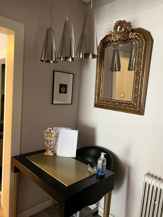Chic & Cozy Apartment 塞萨洛尼基 外观 照片